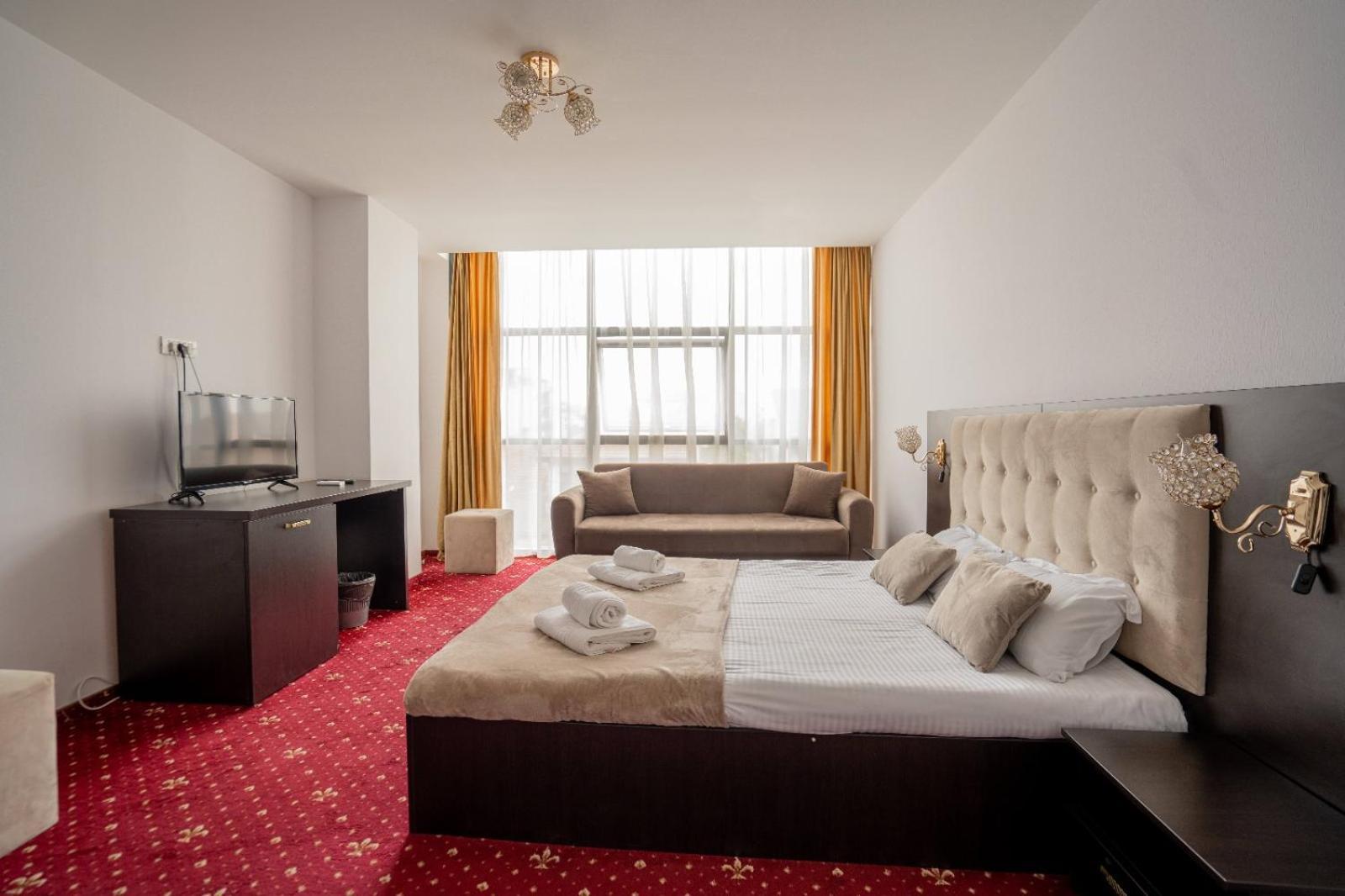 N Hotel