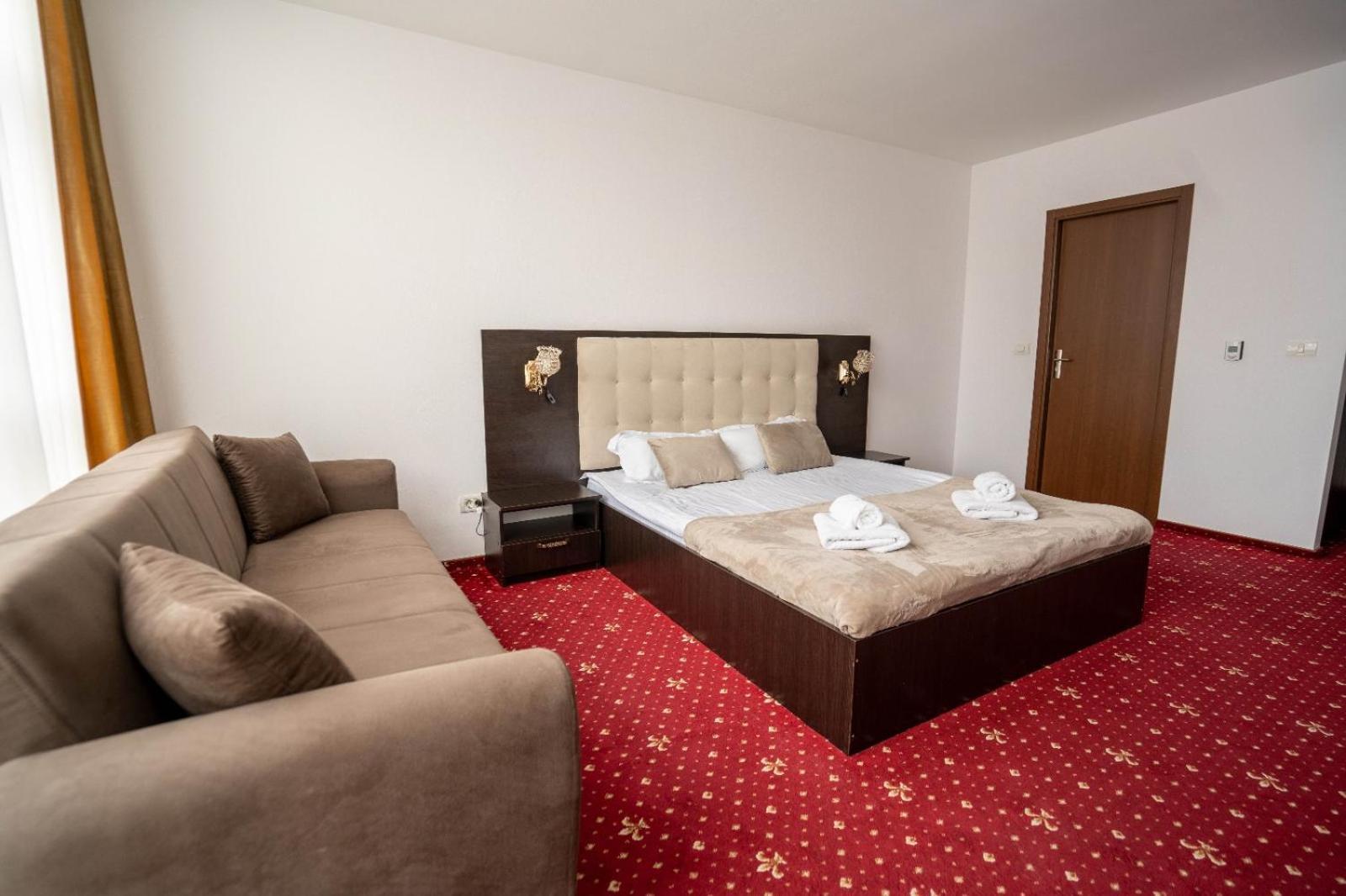 N Hotel